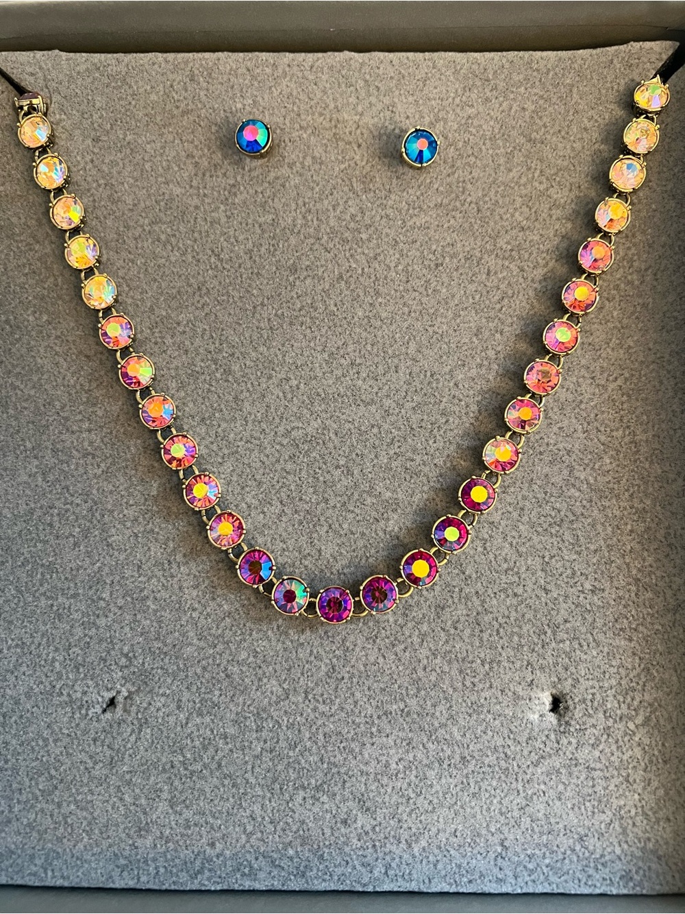 Heidi Daus Aurora Borealis "Crystal Confidential" Jewelry Necklace & Earrings